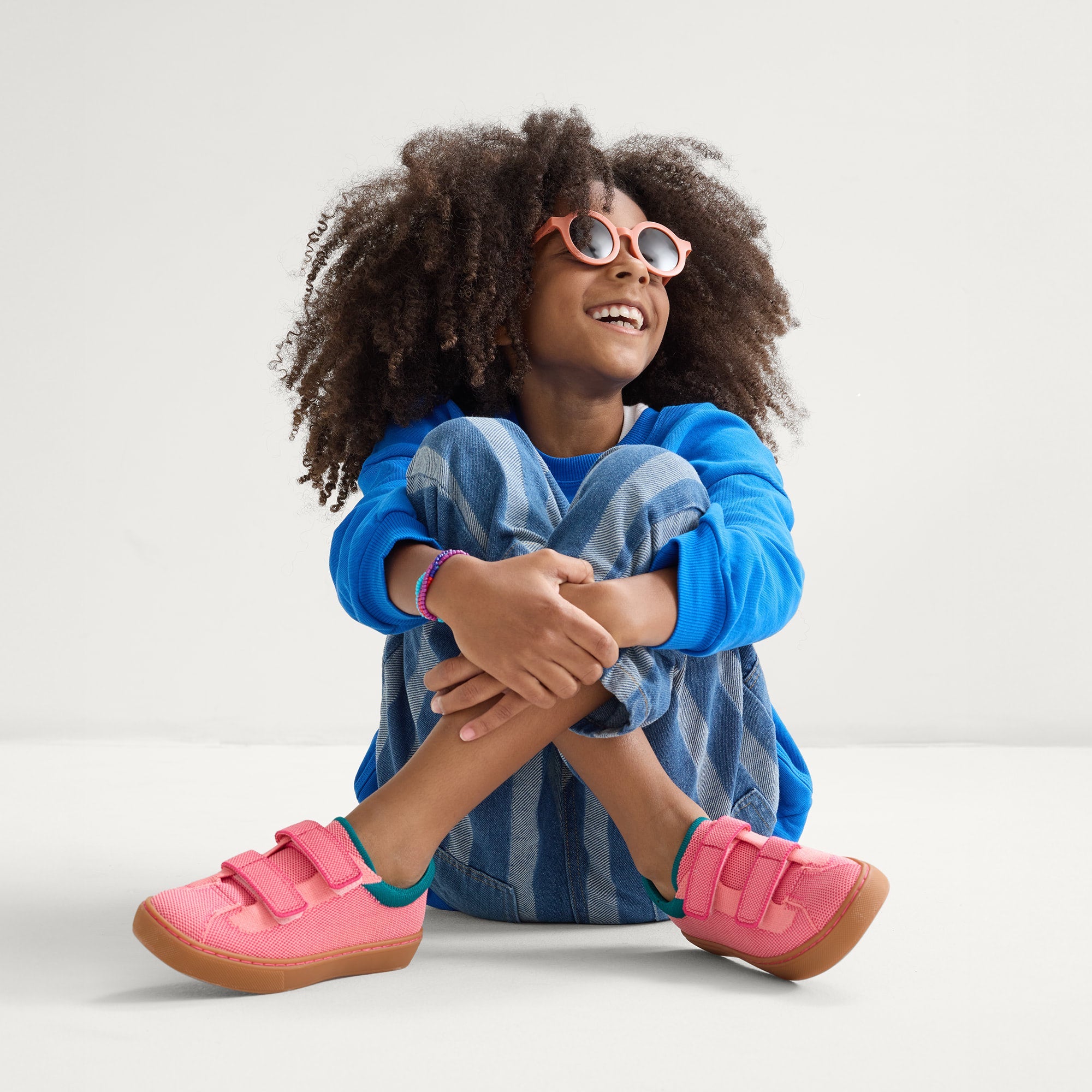 068_KidsStrapSneaker_Watermelon_OnFigure_2957.jpg