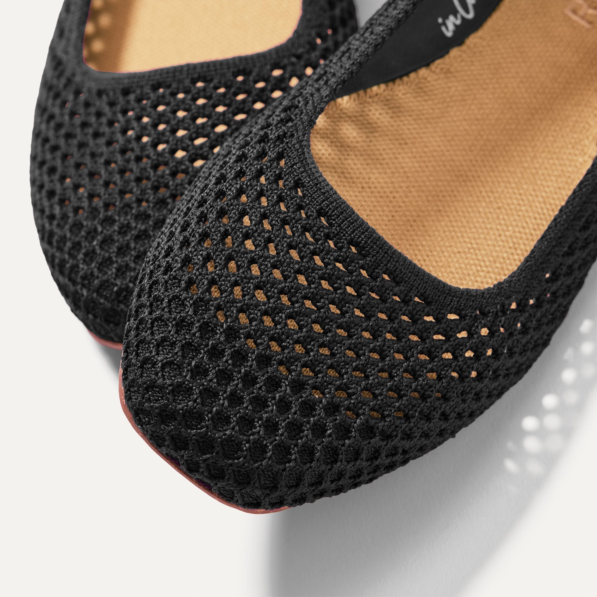 210_MaxSquare_BlackMesh_Toedetail_Macro_4665.jpg
