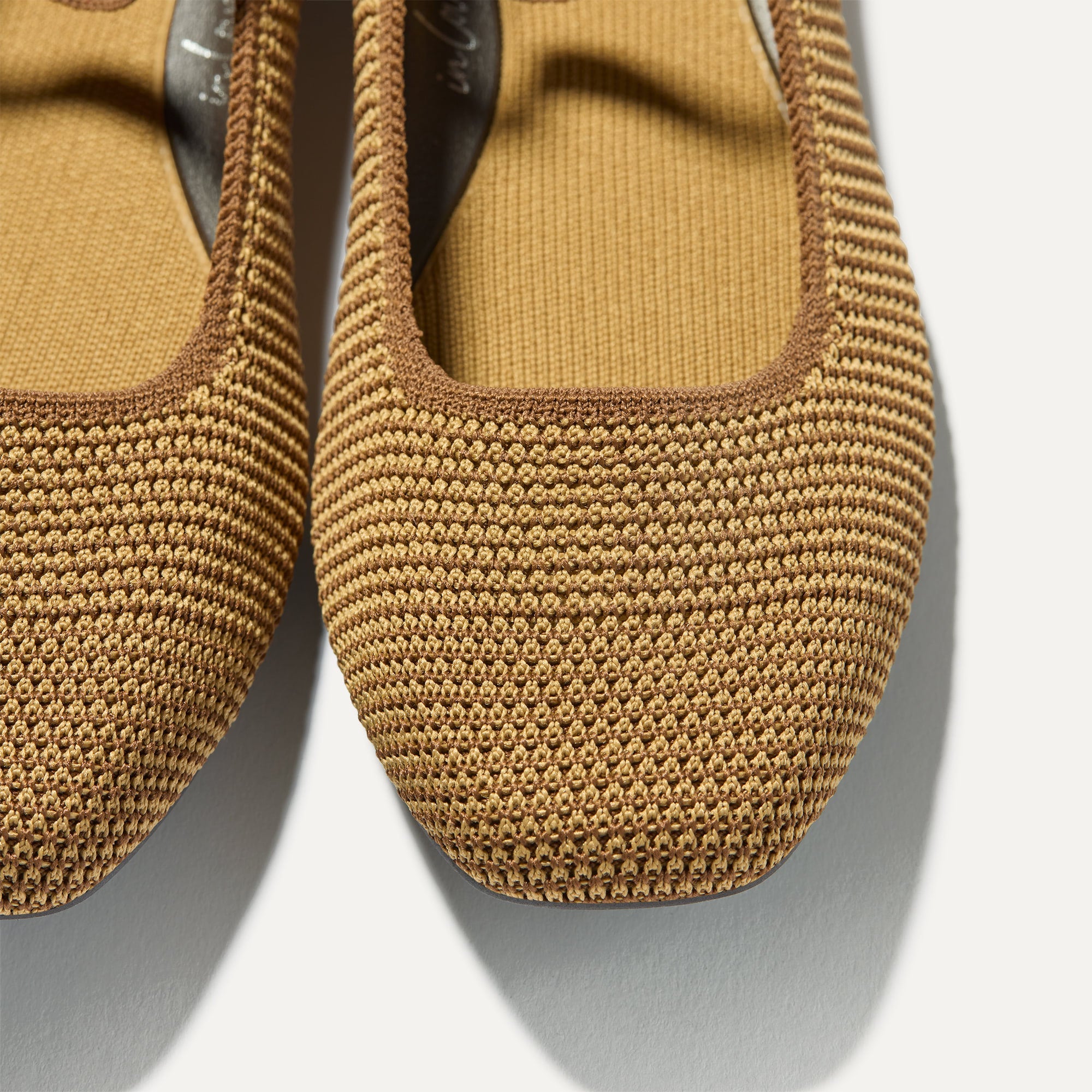 232_MaxSquareMaryJane_WheatRa_aKnit_Toedetail_Macro_6557.jpg