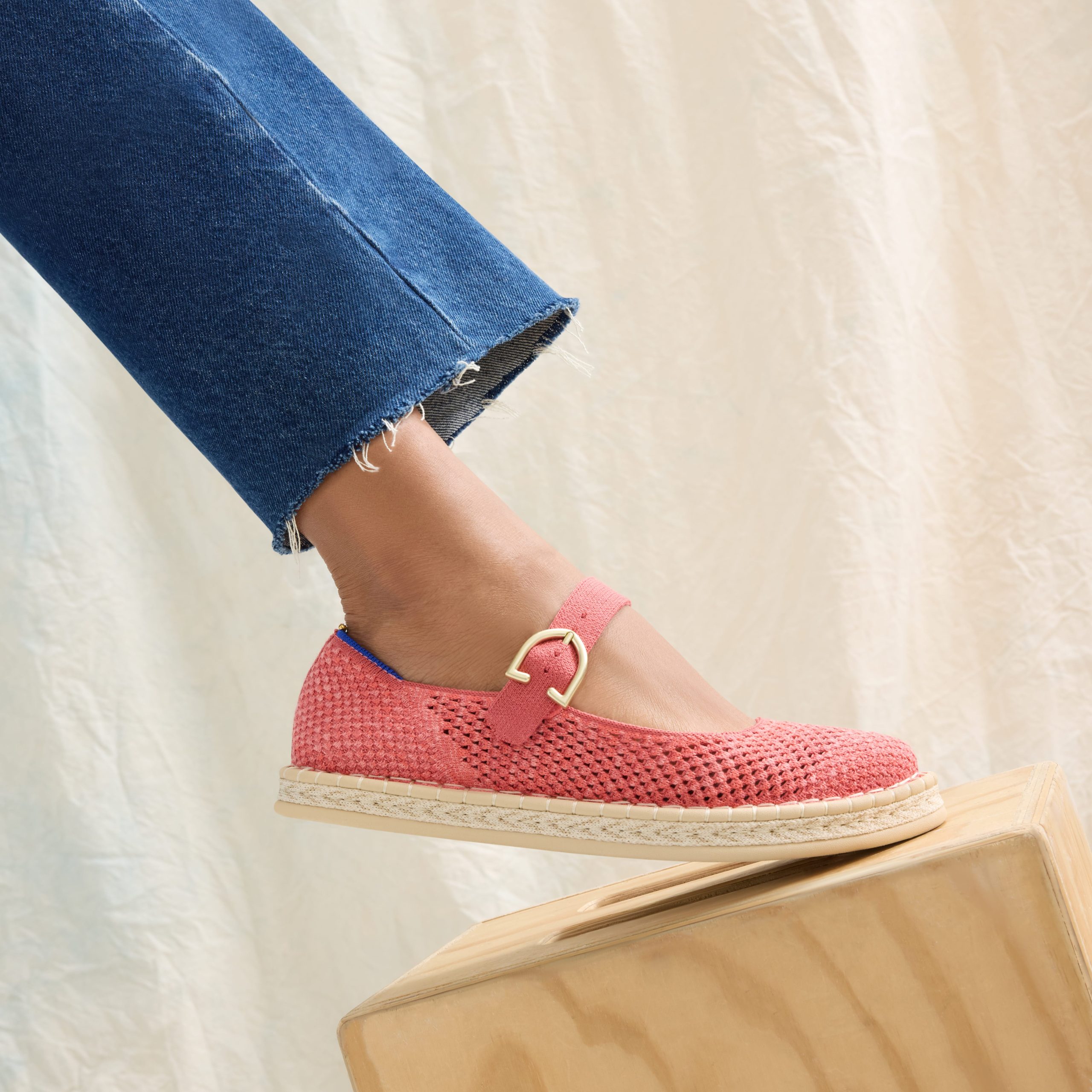 290_EspadrilleMaryJane_Starfish_OnFigure_v24009_pdp.jpg