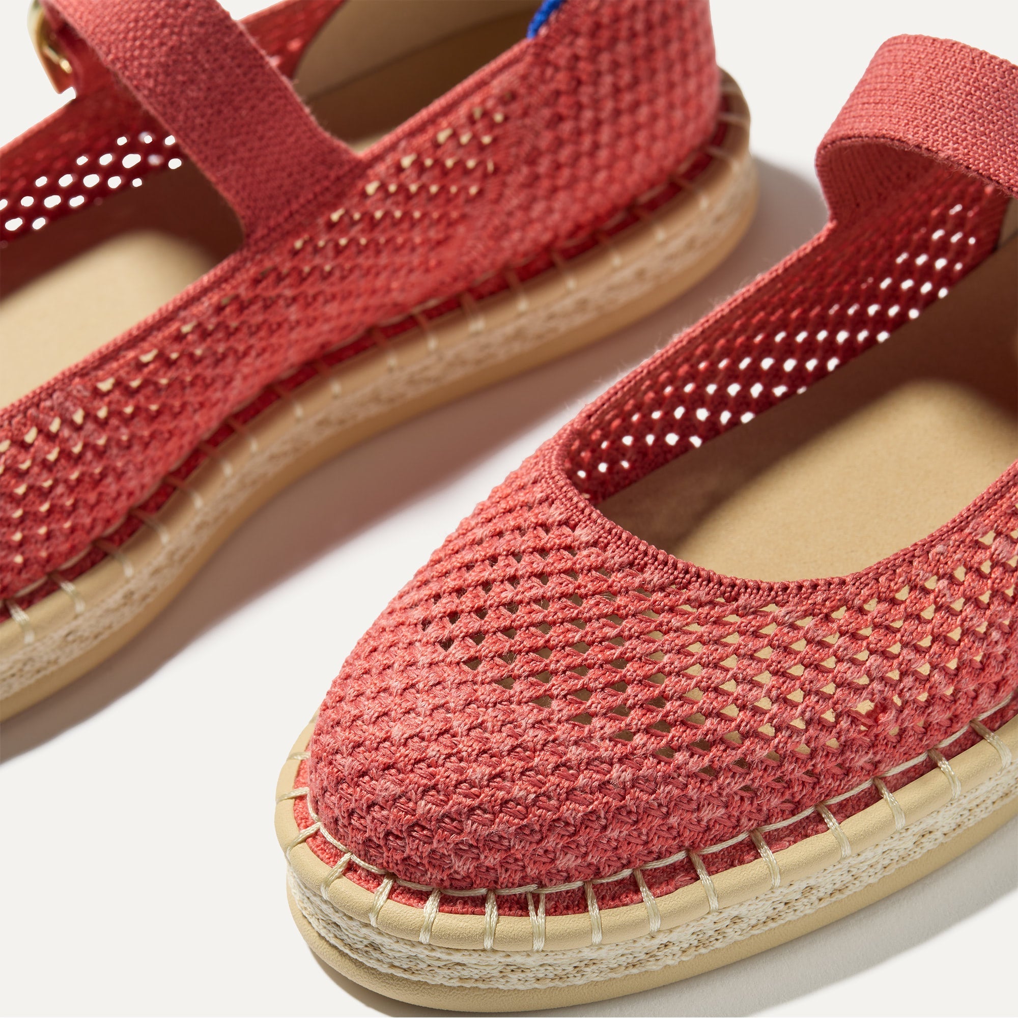 290_EspadrilleMaryJane_Starfish_Toedetail_Macro_7668.jpg